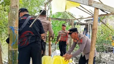 Penggerebekan sarang narkoba di Desa Indrayaman Batu Bara oleh Polsek Talawi.