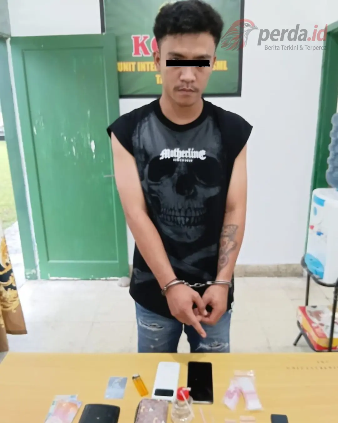 Unit Intel Kodim 0207/Simalungun saat mengamankan terduga pelaku narkoba berinisial AS di Nagori Perlanaan.