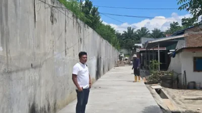 Komitmen Pelayanan Publik: Kepala Desa Perdagangan II Realisasikan Jalan dan Drainase di Gang Air Bersih
