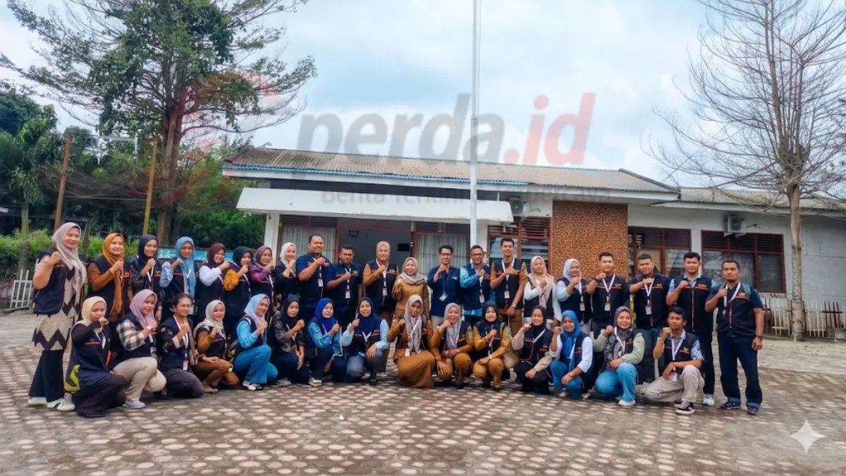 Foto bersama petugas Sensus Ekonomi 2026 Kecamatan Bosar Maligas usai pelepasan