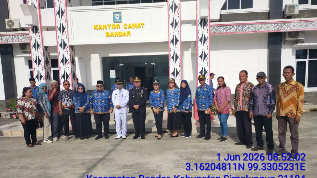 Kapolsek Bandar Huluan IPTU Patar Banjarnahor menghadiri upacara Hari Lahir Pancasila di Simalungun