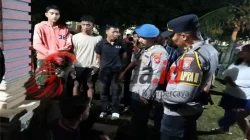 Tiga terduga pelaku tawuran di Desa Mangkai Baru diamankan oleh pihak kepolisian Polres Batu Bara.