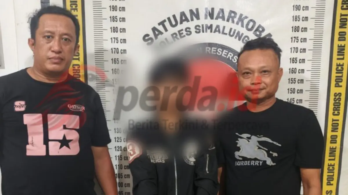 Barang bukti narkotika jenis sabu dan peralatan yang diamankan Polsek Gunung Malela dari pengedar di Bukit Maraja.