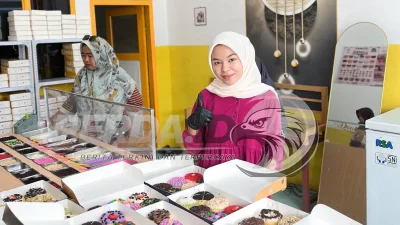 Kisah Inspiratif Sefia, Owner Donken SK Perdagangan yang Sukses Bungkam Hinaan Usia Muda Lewat Gurita Bisnis Donat dan Es Krim